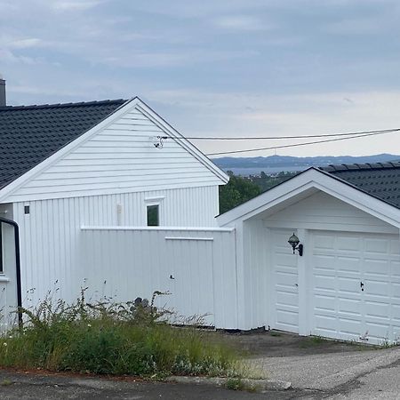 Ingvilds Hybelleilighet Apartment Kristiansand Ngoại thất bức ảnh