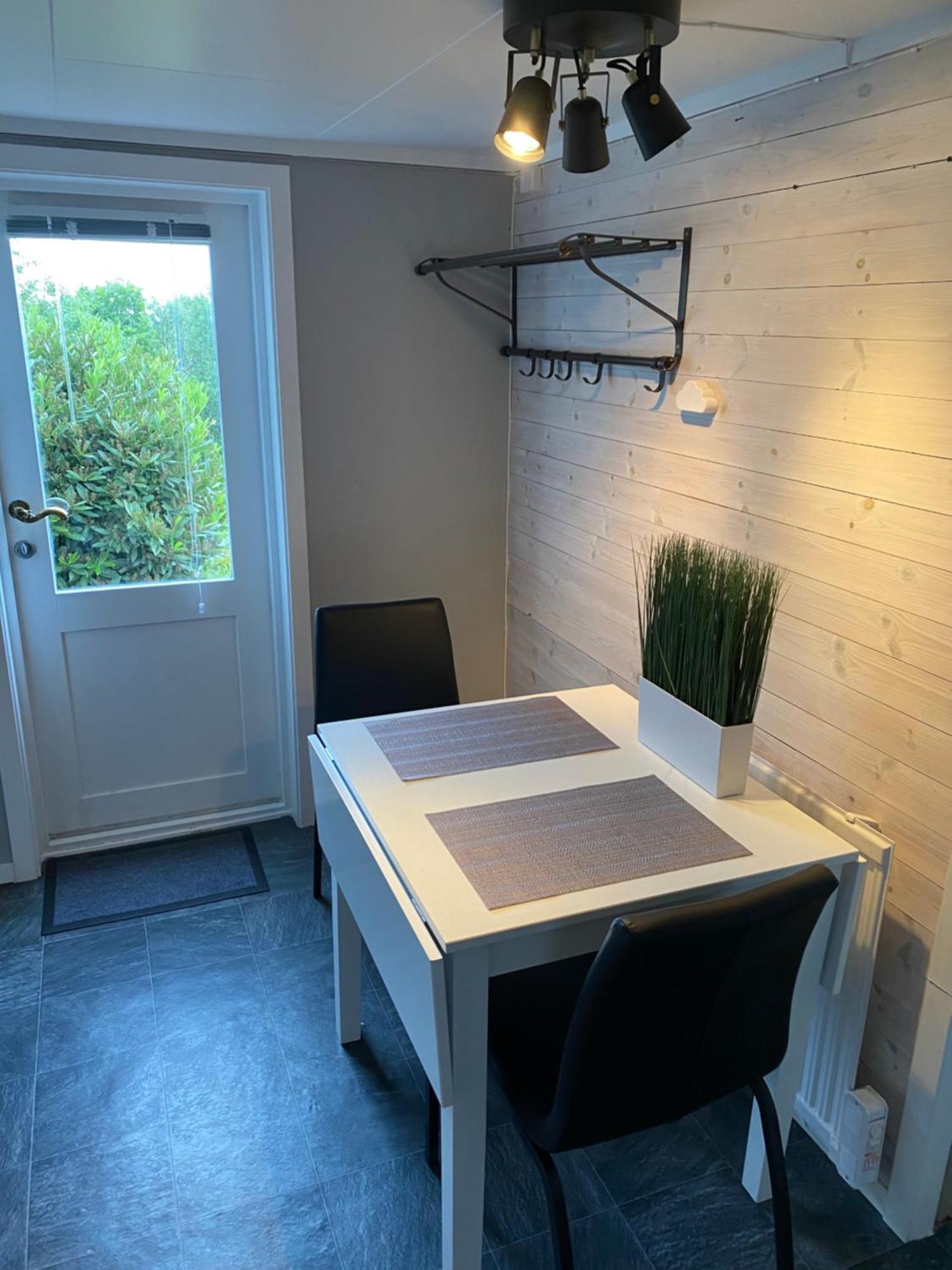 Ingvilds Hybelleilighet Apartment Kristiansand Ngoại thất bức ảnh