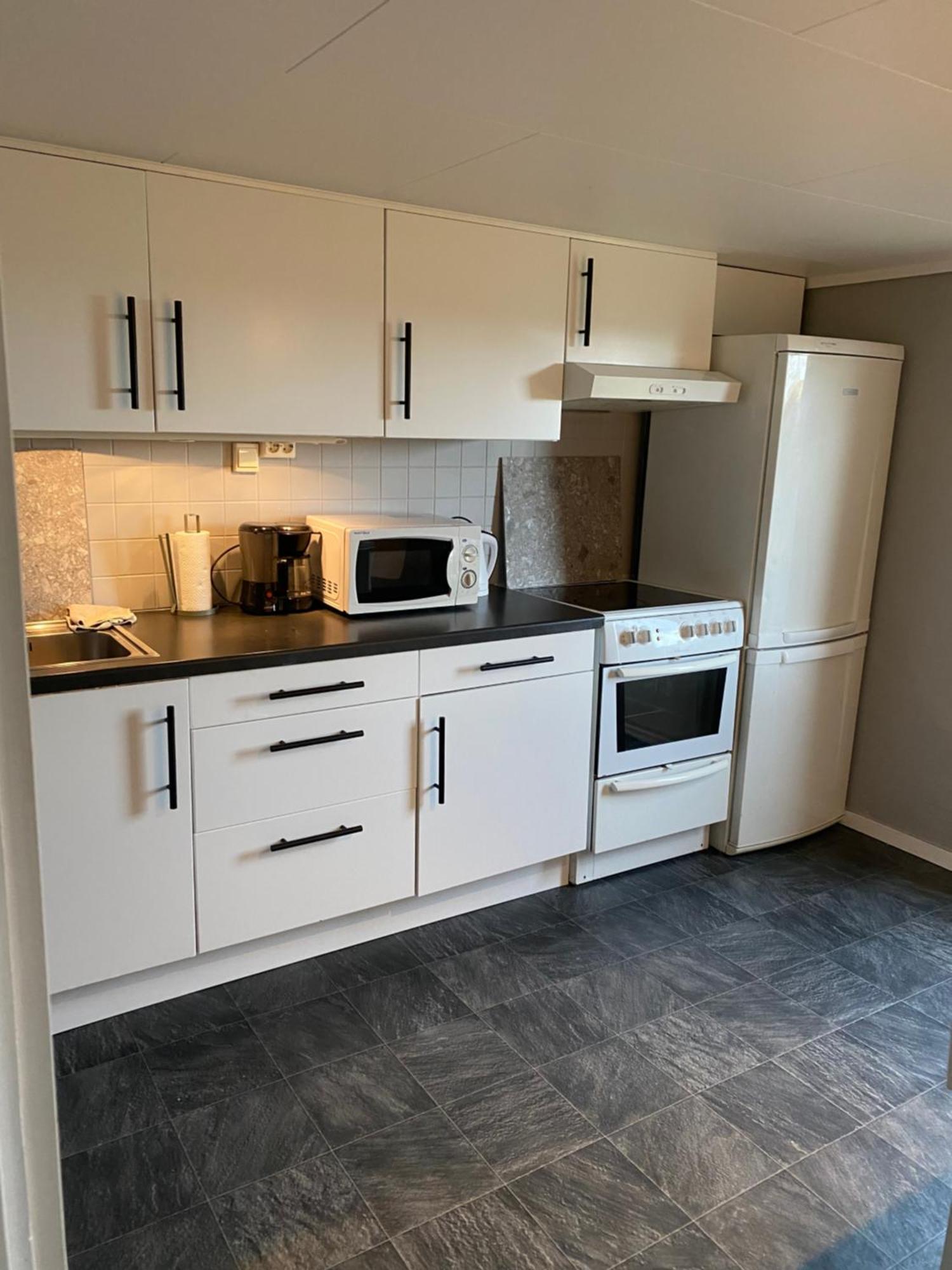 Ingvilds Hybelleilighet Apartment Kristiansand Ngoại thất bức ảnh
